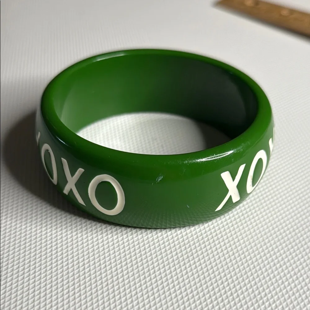 Green XOXO Bangle - Picture 4 of 4